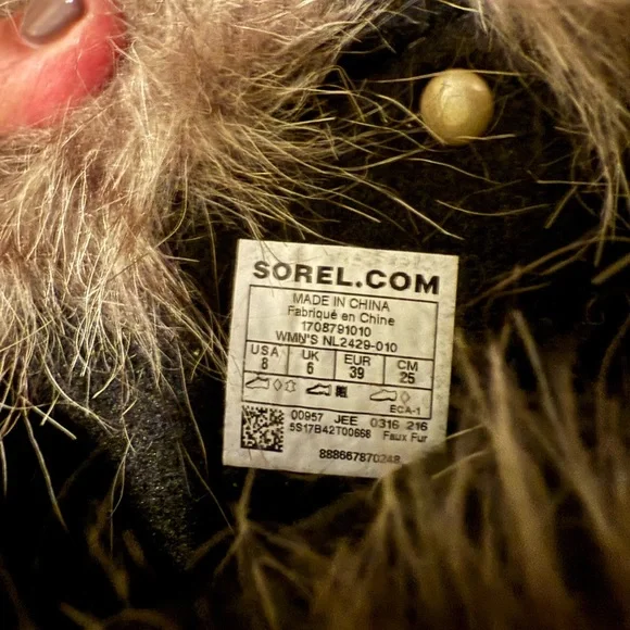 Sorel Joan of Arctic Boots - Picture 4 of 5